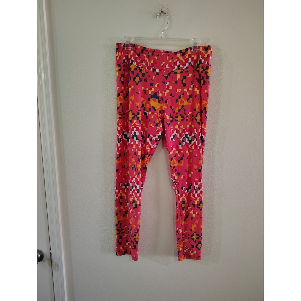 LuLaRoe Tall & Curvy Leggings Pink Geometric Mosaic Print Buttery Soft TC